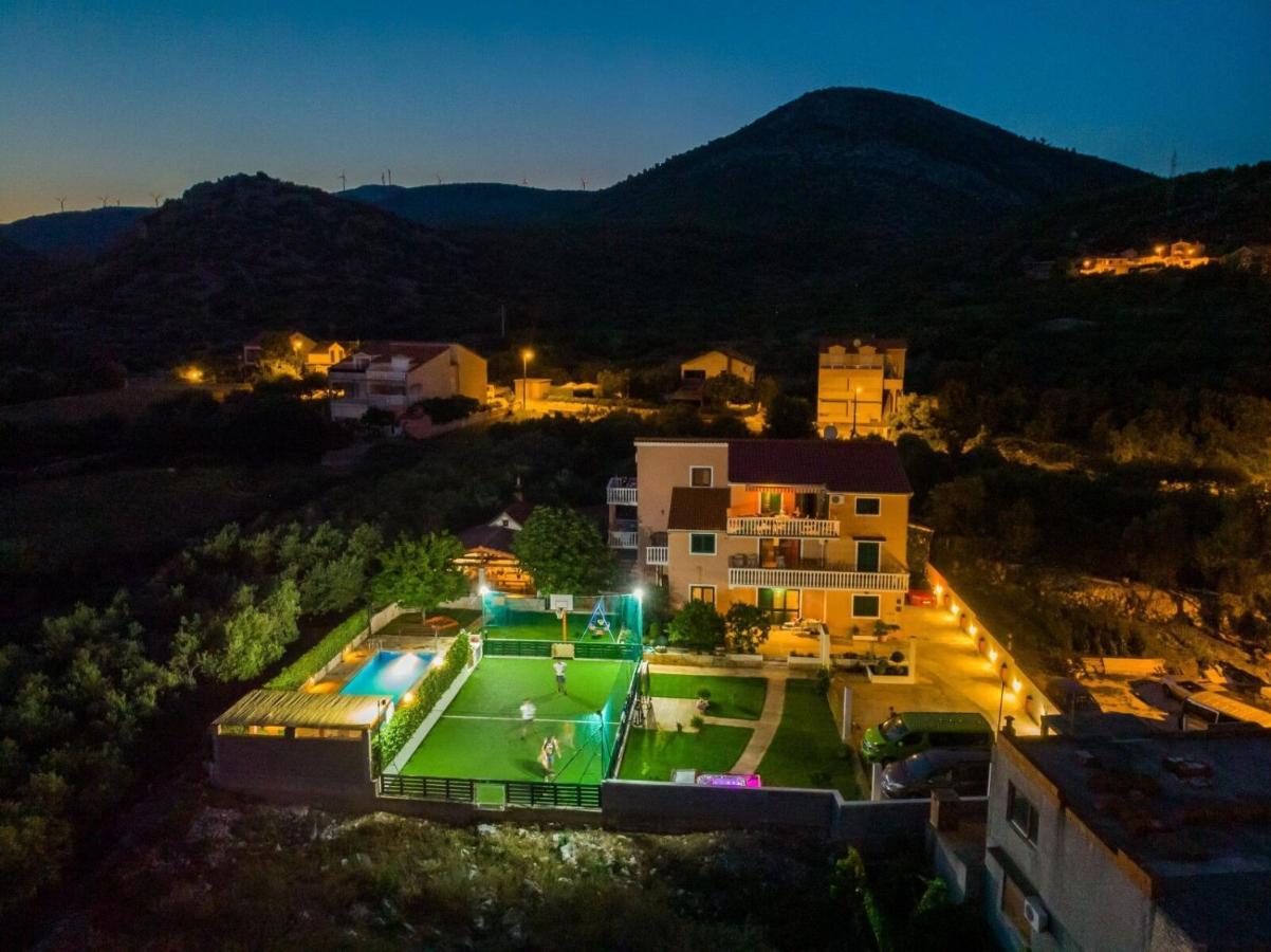 Apartments Mirko セゲット・ヴラニツァ エクステリア 写真