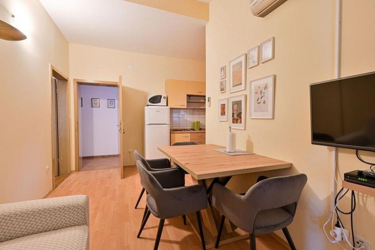 Apartments Mirko セゲット・ヴラニツァ エクステリア 写真